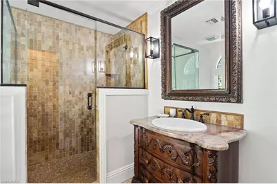 2201 Beacon Ln, Naples, FL 34103 - Photo 20