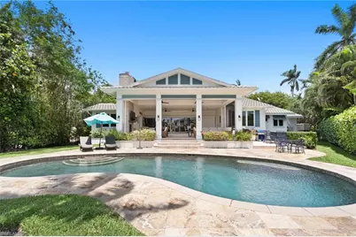 2201 Beacon Ln, Naples, FL 34103 - Photo 6