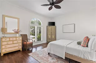 2201 Beacon Ln, Naples, FL 34103 - Photo 16