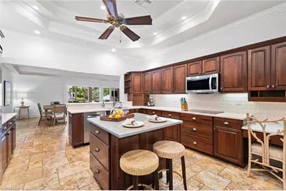 2201 Beacon Ln, Naples, FL 34103 - Photo 14