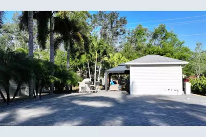 5740 Maplewood Ct, Fort Myers, FL 33905 - Photo 6