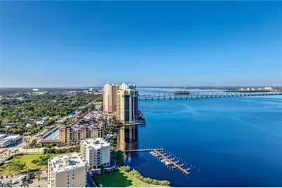 3000 Oasis Grand Blvd #401, Fort Myers, FL 33916 - Photo 2