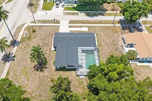 10300 McGregor Blvd, Fort Myers, FL 33919 - Photo 36