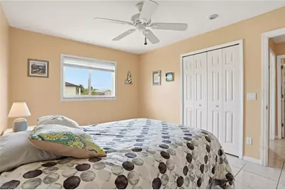 919 NE 18th Ter, Cape Coral, FL 33909 - Photo 18
