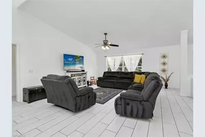 3660 23rd Ave SW, Naples, FL 34117 - Photo 10
