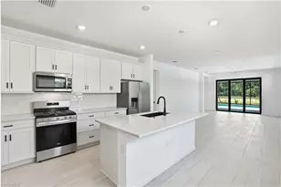 2139 Freemont Way, Naples, FL 34120 - Photo 2