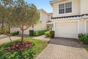 1315 Henley St, Naples, FL 34105 - Photo 2