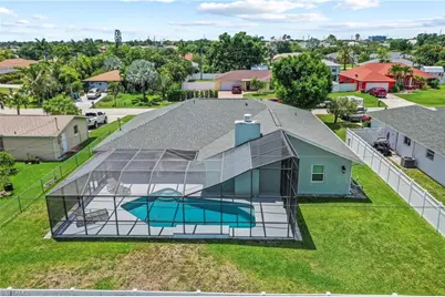 1715 SE 21st St, Cape Coral, FL 33990 - Photo 2