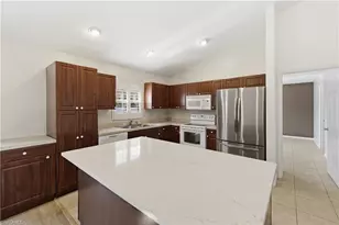 1082 Ridgeway Dr, North Fort Myers, FL 33903 - Photo 8