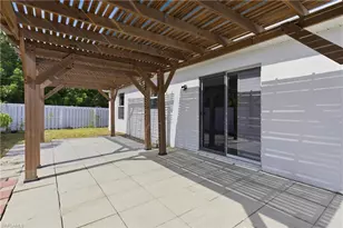 1082 Ridgeway Dr, North Fort Myers, FL 33903 - Photo 22