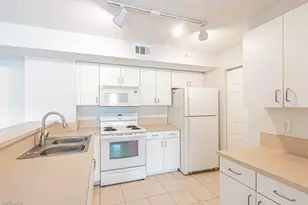 1810 Florida Club Cir, Naples, FL 34112 - Photo 8