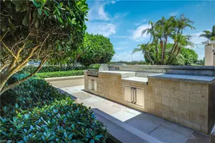 9123 Strada Pl, Naples, FL 34108 - Photo 14