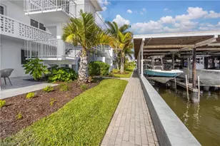 1100 8th Ave S, Naples, FL 34102 - Photo 26