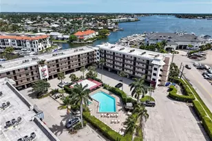 801 River Point Dr, Naples, FL 34102 - Photo 1