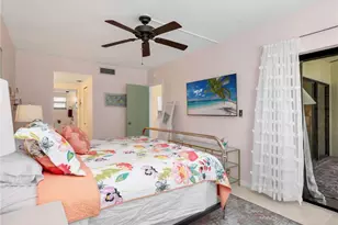 801 River Point Dr, Naples, FL 34102 - Photo 16