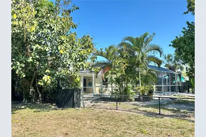 688 W Valley Dr, Bonita Springs, FL 34134 - Photo 46