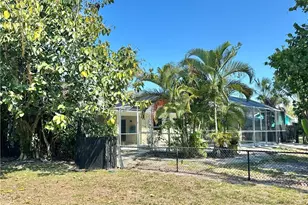 688 W Valley Dr, Bonita Springs, FL 34134 - Photo 46