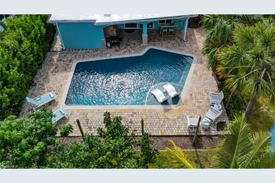 1385 Wisconsin Dr, Naples, FL 34103 - Photo 40