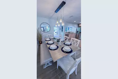 1385 Wisconsin Dr, Naples, FL 34103 - Photo 6