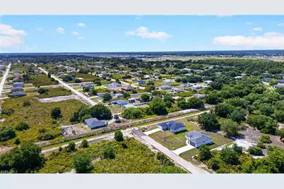 2524 70th St W, Lehigh Acres, FL 33971 - Photo 24
