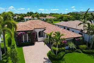 2220 Residence Cir, Naples, FL 34105 - Photo 2