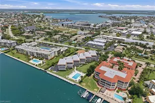816 W Elkcam Cir, Marco Island, FL 34145 - Photo 30