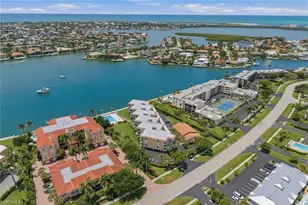 816 W Elkcam Cir, Marco Island, FL 34145 - Photo 28