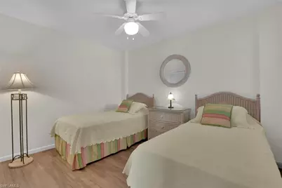 1300 Gulf Shore Blvd N #205, Naples, FL 34102 - Photo 14