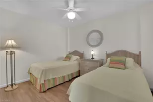 1300 Gulf Shore Blvd N, Naples, FL 34102 - Photo 14
