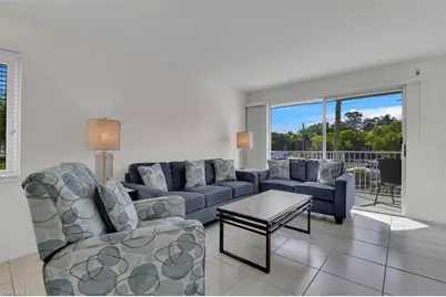 1300 Gulf Shore Blvd N #205, Naples, FL 34102 - Photo 2