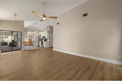 194 Wickliffe Dr, Naples, FL 34110 - Photo 10