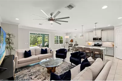 14523 Topsail Dr, Naples, FL 34114 - Photo 6