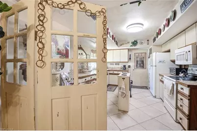 4501 25th Ct SW, Naples, FL 34116 - Photo 8