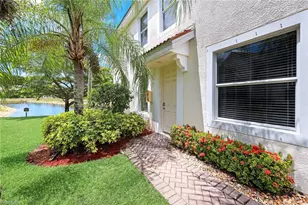 1088 Oxford Ln, Naples, FL 34105 - Photo 24