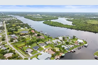 2001 Bahama Ave, Fort Myers, FL 33905 - Photo 44