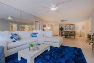 4001 Gulf Shore Blvd N, Naples, FL 34103 - Photo 6