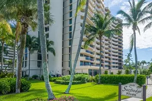 4001 Gulf Shore Blvd N, Naples, FL 34103 - Photo 20