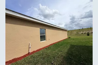3917 Passion Vine Dr, Alva, FL 33920 - Photo 32