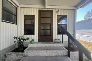 573 Cape Florida Ln, Naples, FL 34104 - Photo 2