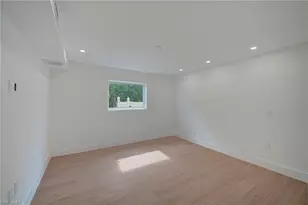 1379 Chesapeake Ave, Naples, FL 34102 - Photo 18