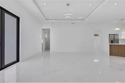 2685 38th Ave SE, Naples, FL 34117 - Photo 6