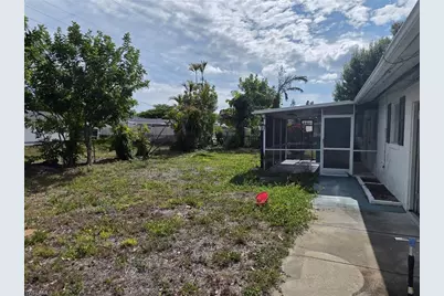 33 Broadway Cir, Fort Myers, FL 33901 - Photo 22