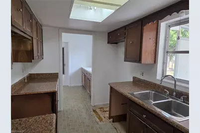 33 Broadway Cir, Fort Myers, FL 33901 - Photo 16