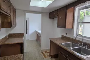 33 Broadway Cir, Fort Myers, FL 33901 - Photo 16