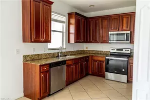 7029 Ambrosia Ln, Naples, FL 34119 - Photo 24