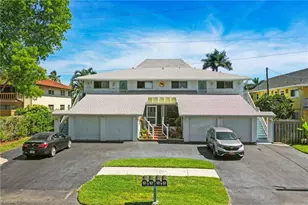 1376 Chesapeake Ave, Naples, FL 34102 - Photo 2
