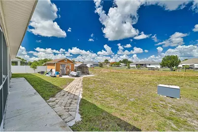 917 Albert Ave, Lehigh Acres, FL 33971 - Photo 34