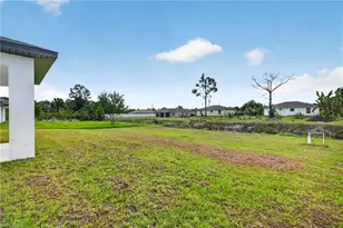 818 Portland St E, Lehigh Acres, FL 33974 - Photo 22
