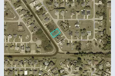 1005 Cedartree Ave, Lehigh Acres, FL 33971 - Photo 2
