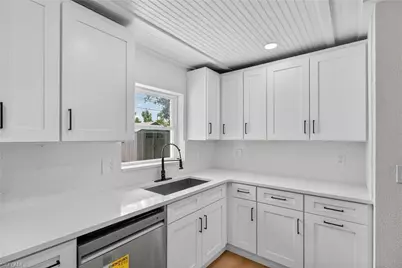 2897 66th Way N, Saint Petersburg, FL 33710 - Photo 16
